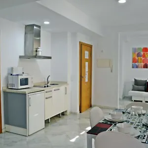 아파트 레세르바르로엔 카사 델 무세오, 세비야